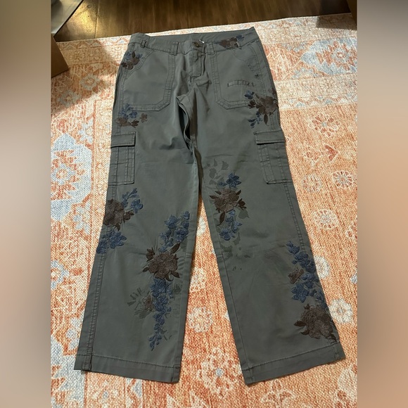 Sundance embroidered floral cargo pants grey size P8 boho casual utility - Picture 2 of 8